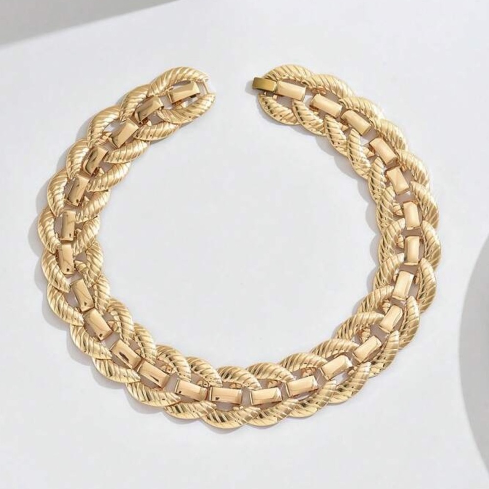 Chunky Gold Weaving Statement Choker Necklace - Picture 2 of 3